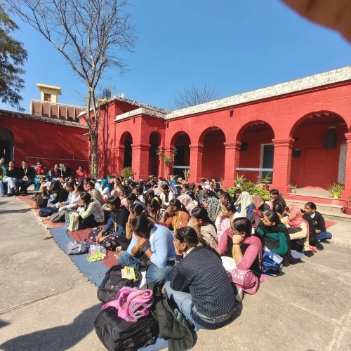  2026-02-12 A Two-day Workshop On Fabric Painting And Clay Art Was Organized